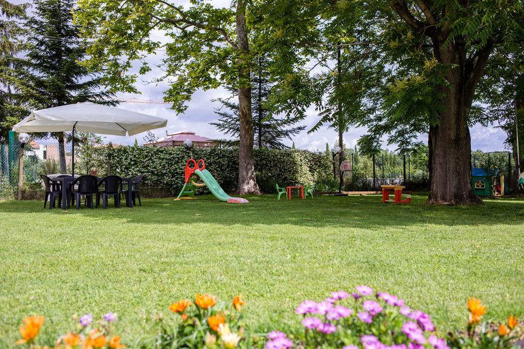 Hotel Fattoria Il Casone Monteriggioni Exterior foto